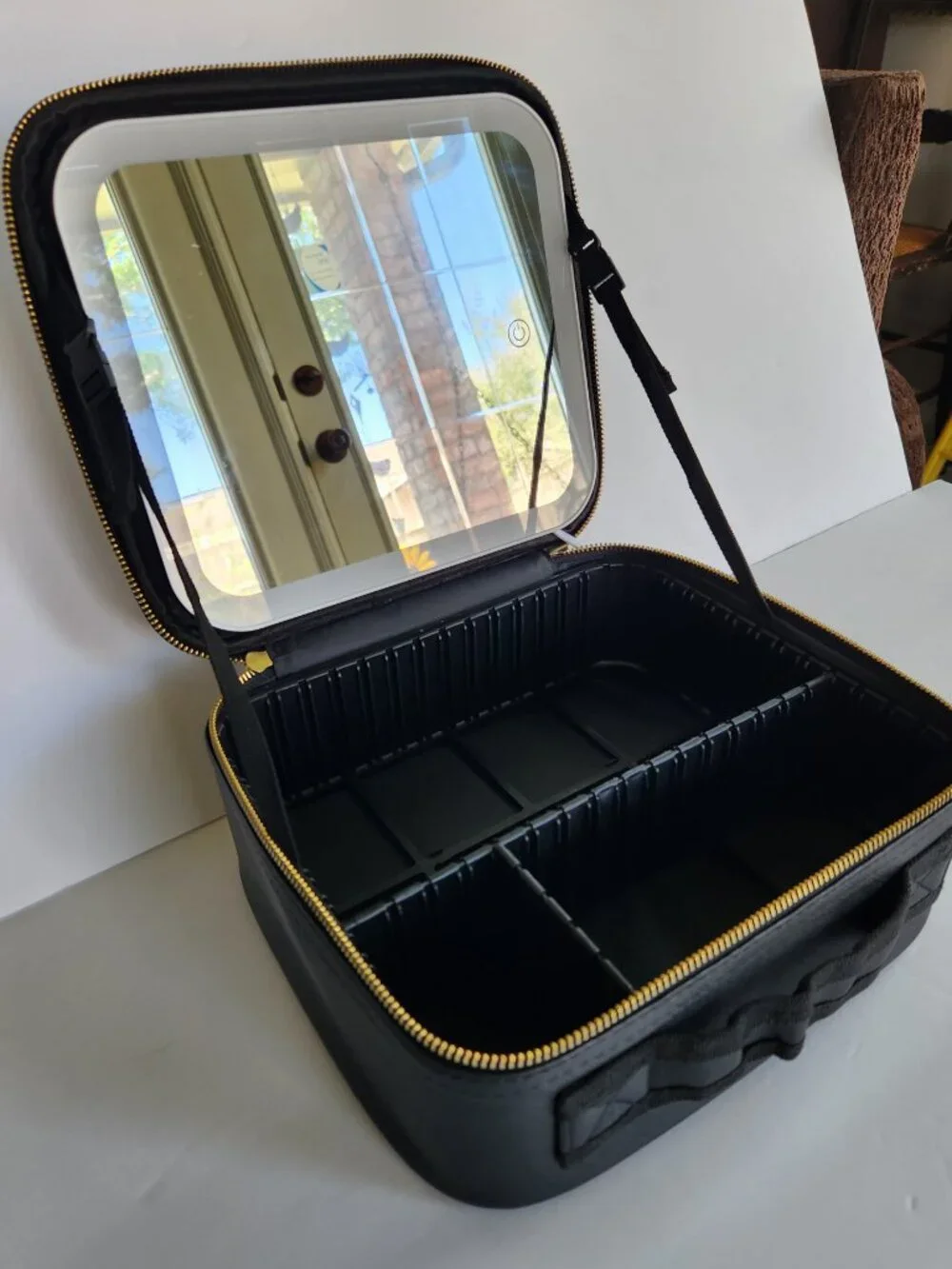 Niceland White Black Cosmetic Case Built-in LED Mirror